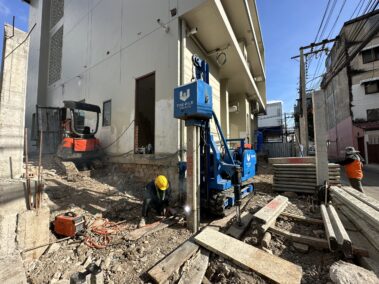 ตอกเสาเข็มไมโครไพล์ในพื้นที่แคบ